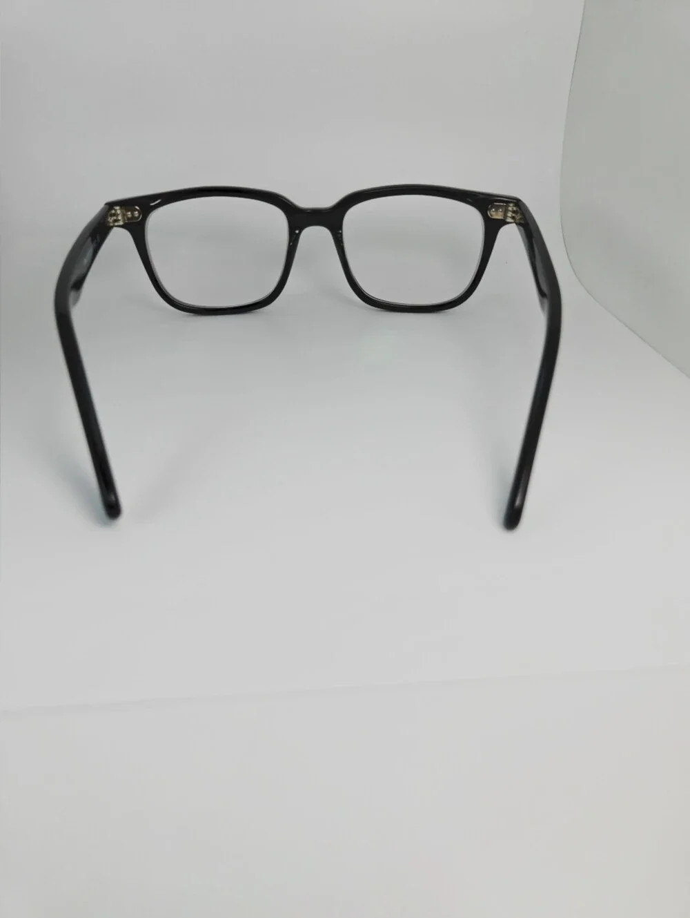 Pacific. Classic Black Wayfarer-Style glasses. Beefy Hinge. Highlights.